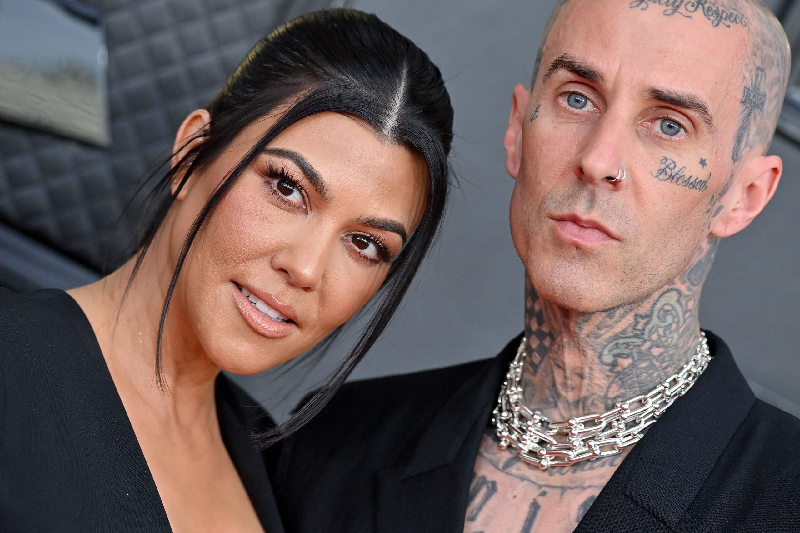 Kourtney Kardashian enceinte et hospitalisée d’urgence pour sauver son bébé à naître