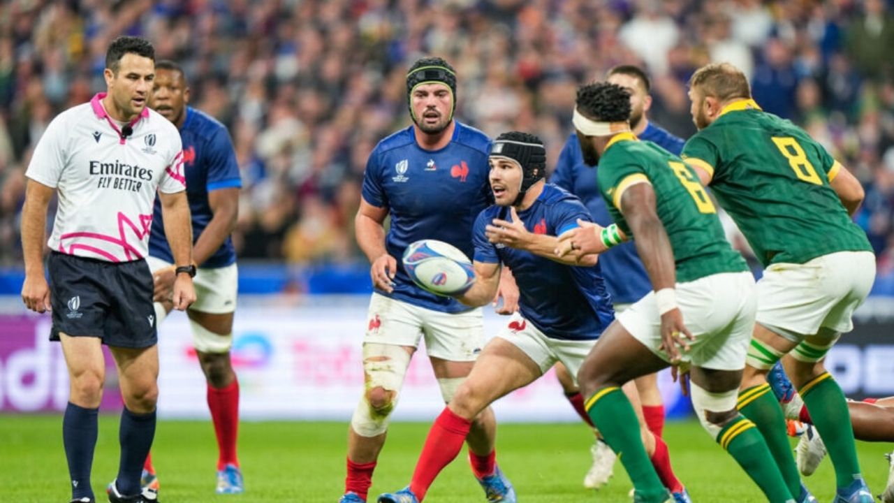 Coupe du monde de rugby : l'arbitre dézingué après le match France-Afrique du sud &quot;sale chien&quot;