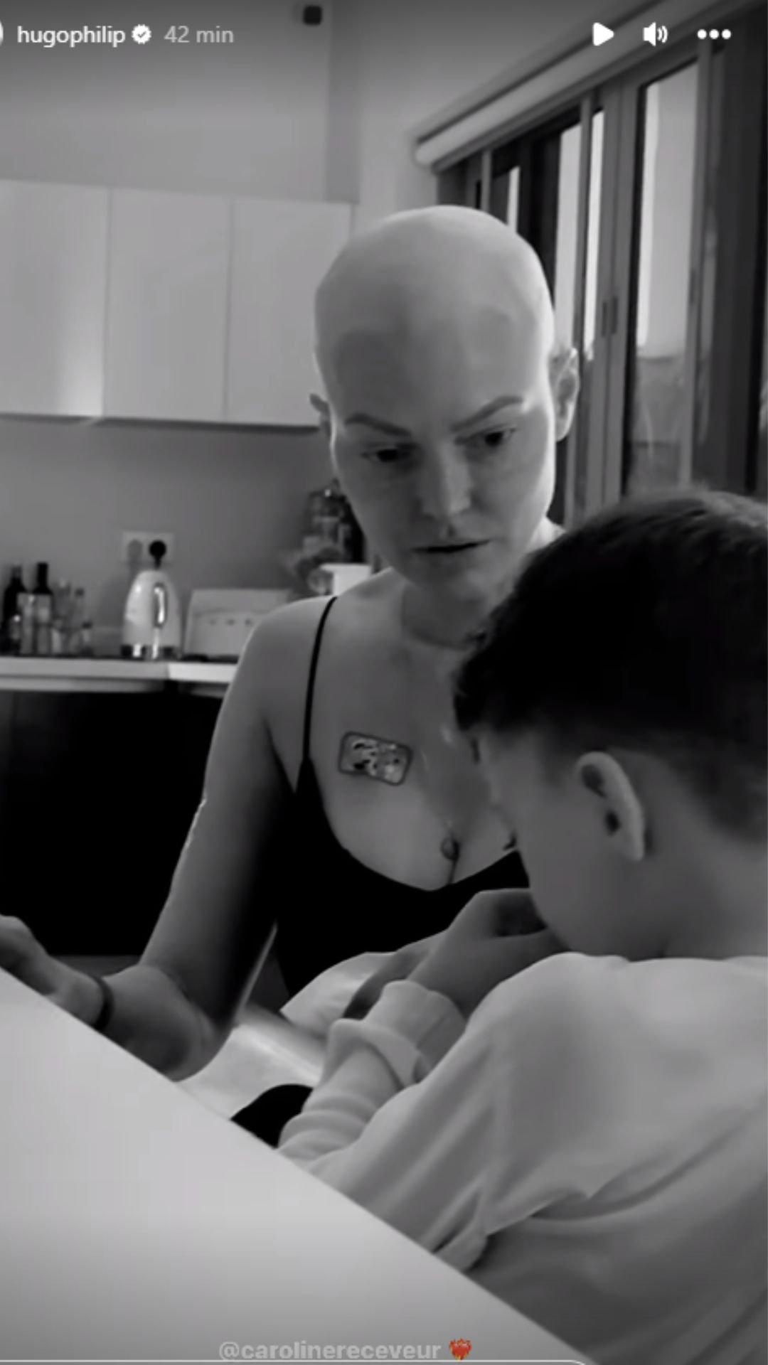 Caroline Receveur face au cancer : son fils refuse de la laisser et fond en larmes