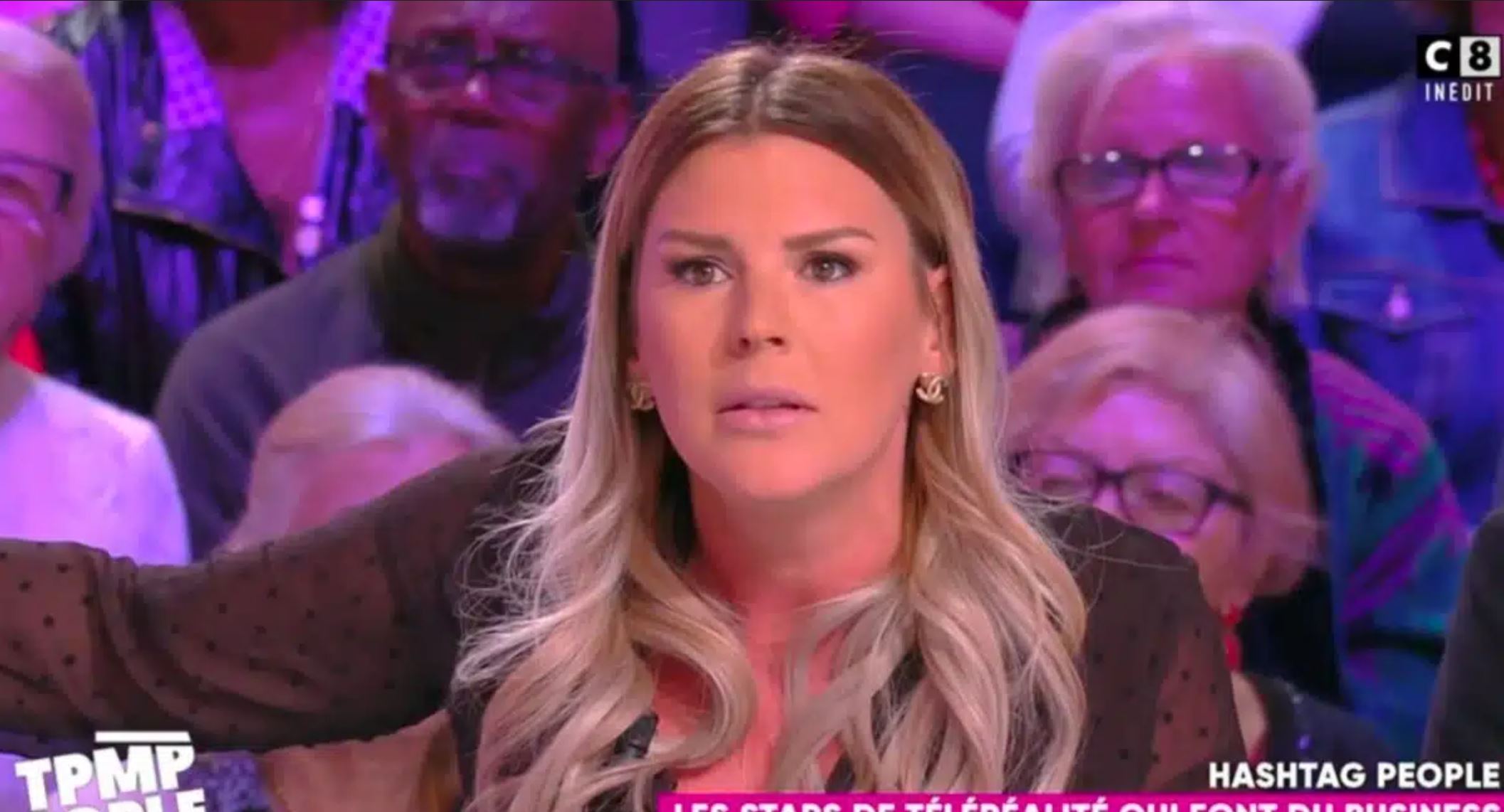 Amélie Neten trop joyeuse durant son deuil ? Elle répond cash aux critiques des internautes