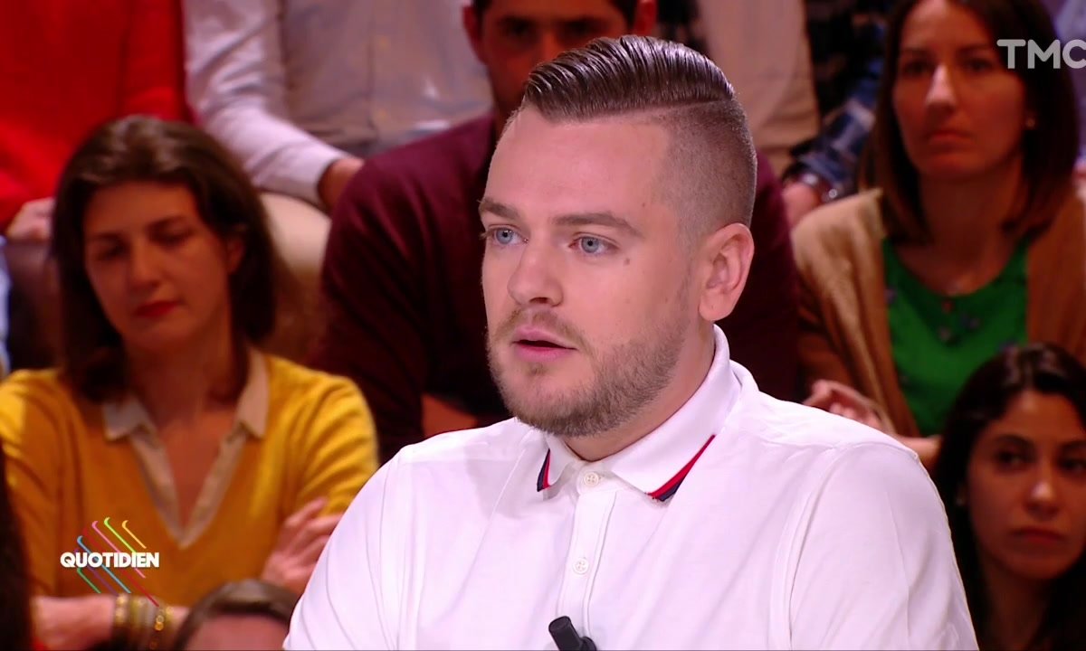 Fashion Week : Jeremstar arrêté et menotté lors du défilé Louis Vuitton