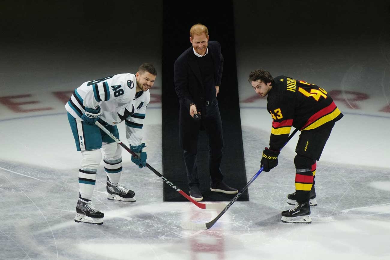 Le prince Harry croule sous les critiques après son apparition lors d’un match de hockey au Canada