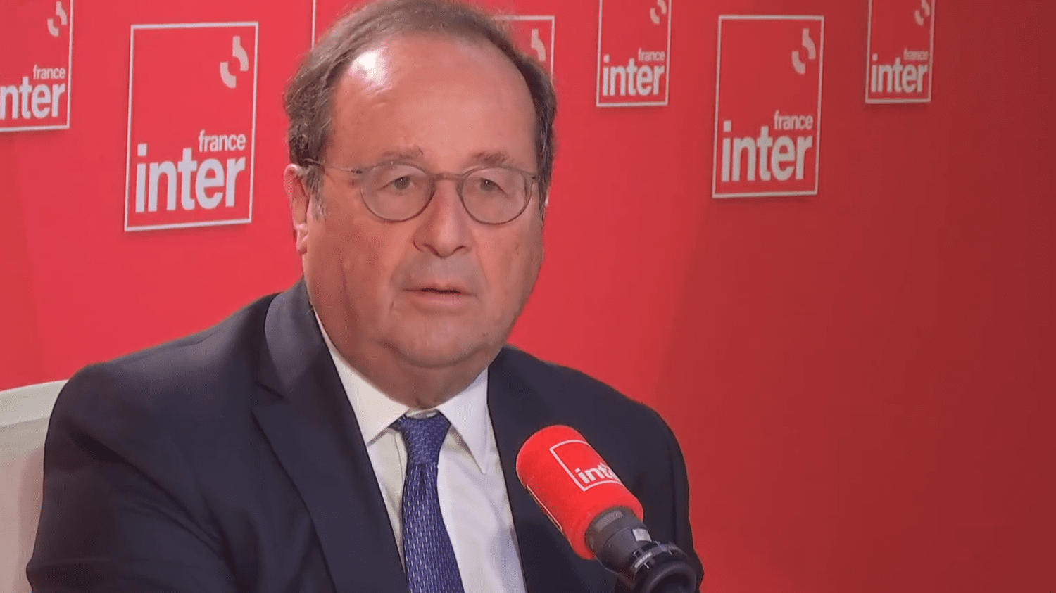 Gérard Depardieu : François Hollande dézingue Emmanuel Macron après ses déclarations sur le comédien