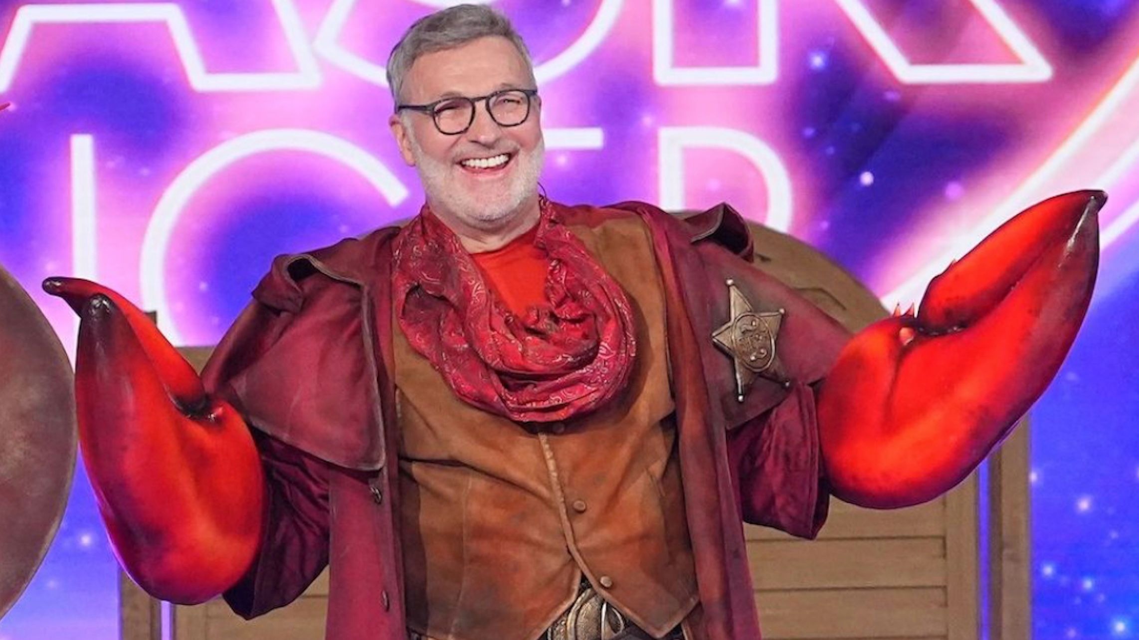 Hugo Manos se confie sur le choix de Laurent Ruquier de rejoindre Mask Singer : "Il veut kiffer"