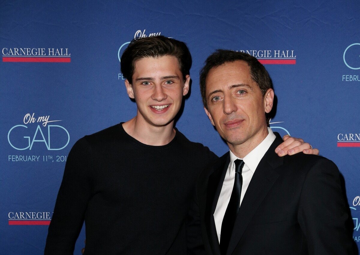 Gad Elmaleh grand-père : son fils Noé est papa, une adorable vidéo dévoilée