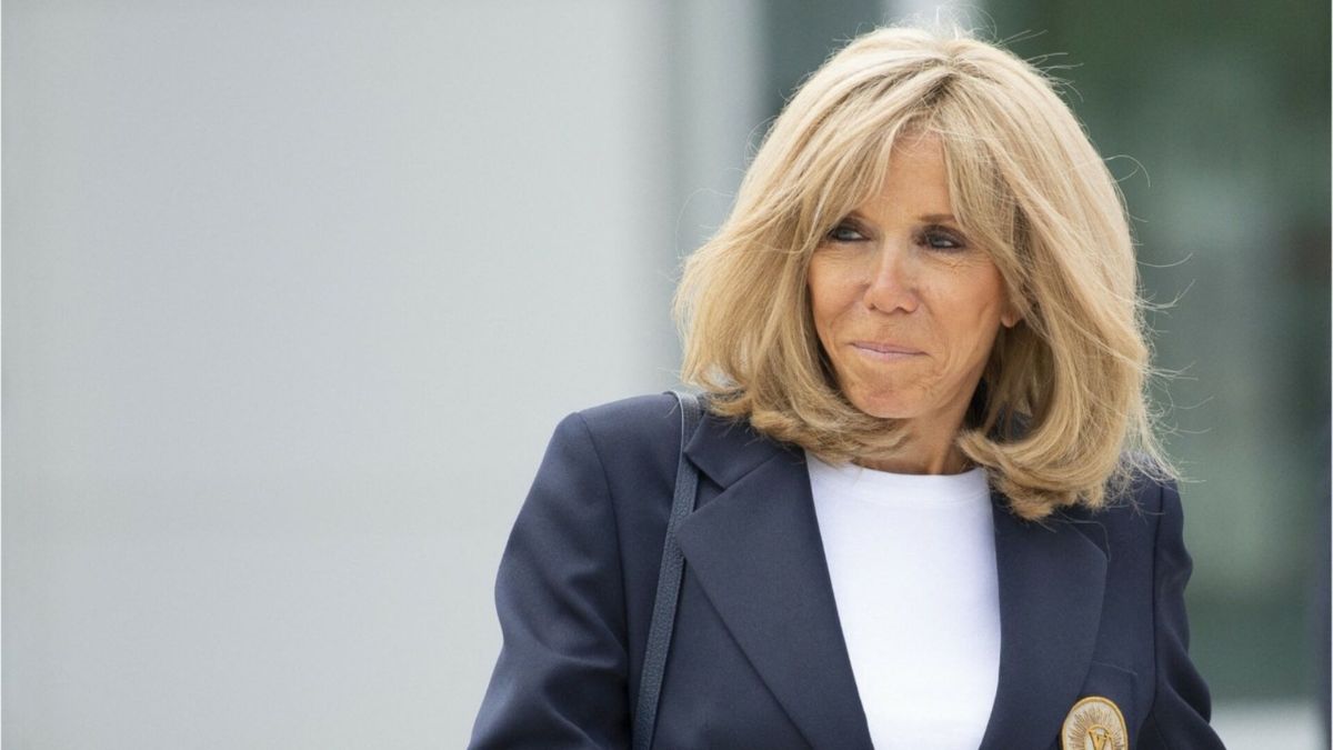 Brigitte Macron : les raisons de son absence lors de l'hommage national à Robert Badinter dévoilées