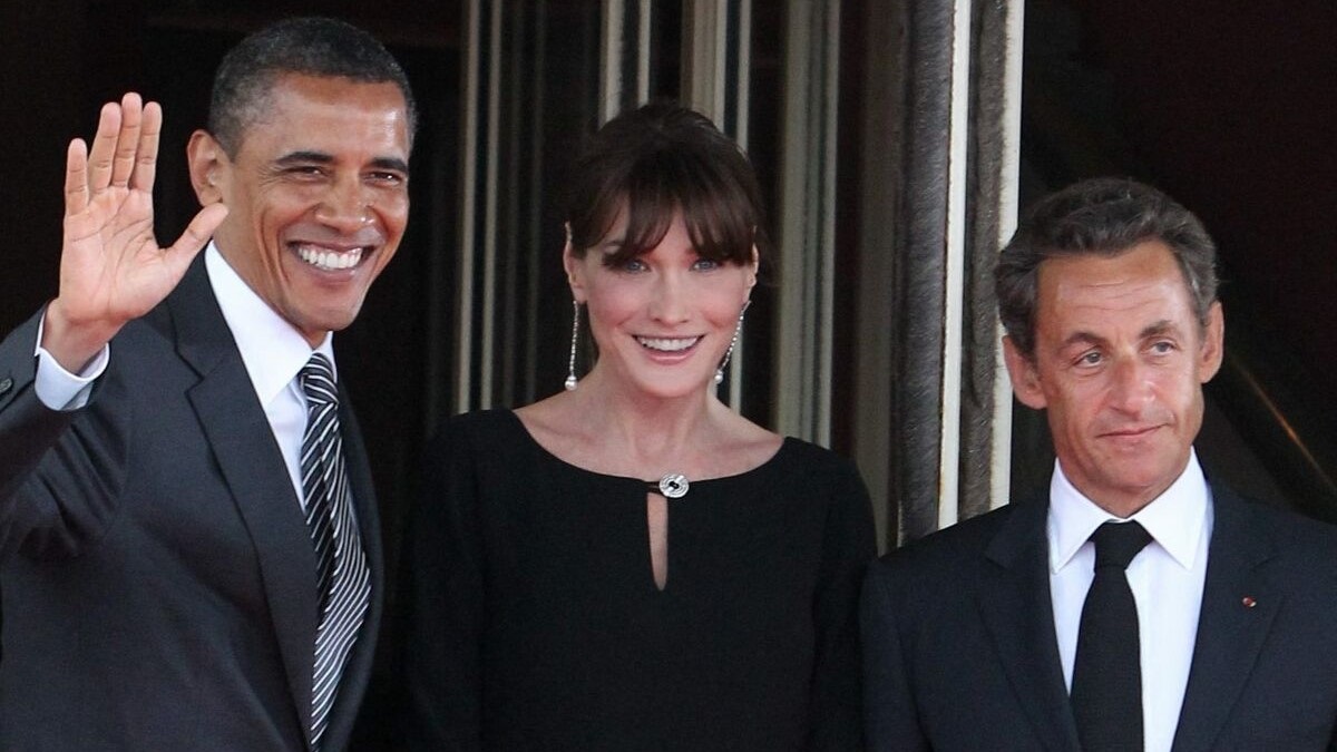 Nicolas Sarkozy : Carla Bruni dévoile une blague de Barack Obama qui a déplu à son mari...