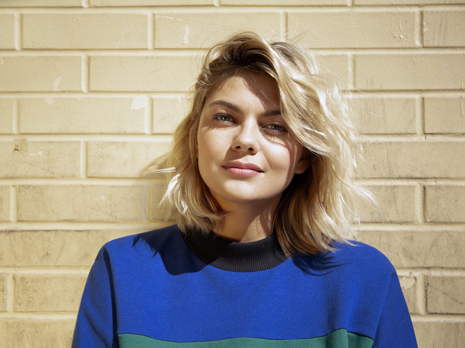 Louane fait de touchantes confidences sur sa sœur Louise : "Elle m'a protégée et sauvée"