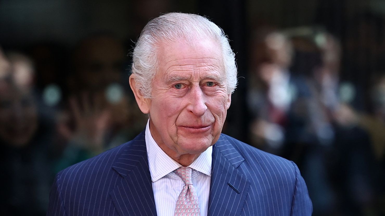 Charles III face au cancer : le monarque de 75 ans évoque comme rarement sa chimiothérapie