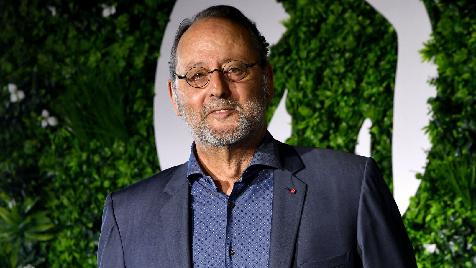 Jean Reno explique pourquoi il se tient loin de Paris… "Ma génération pensent pareil"