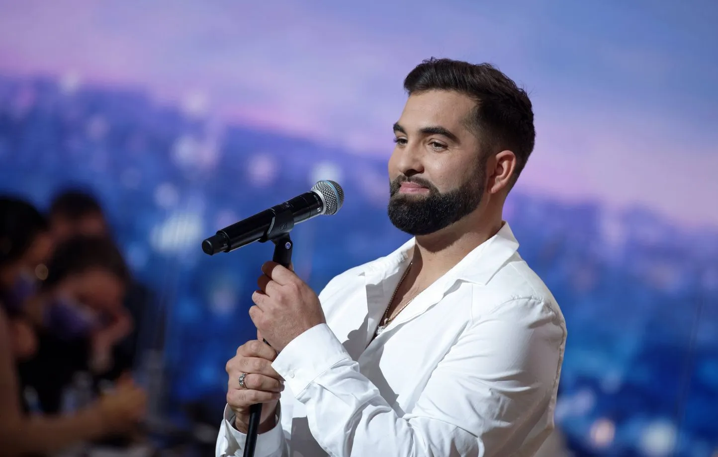 Kendji Girac blessé par balle : le chanteur face à une mauvaise nouvelle