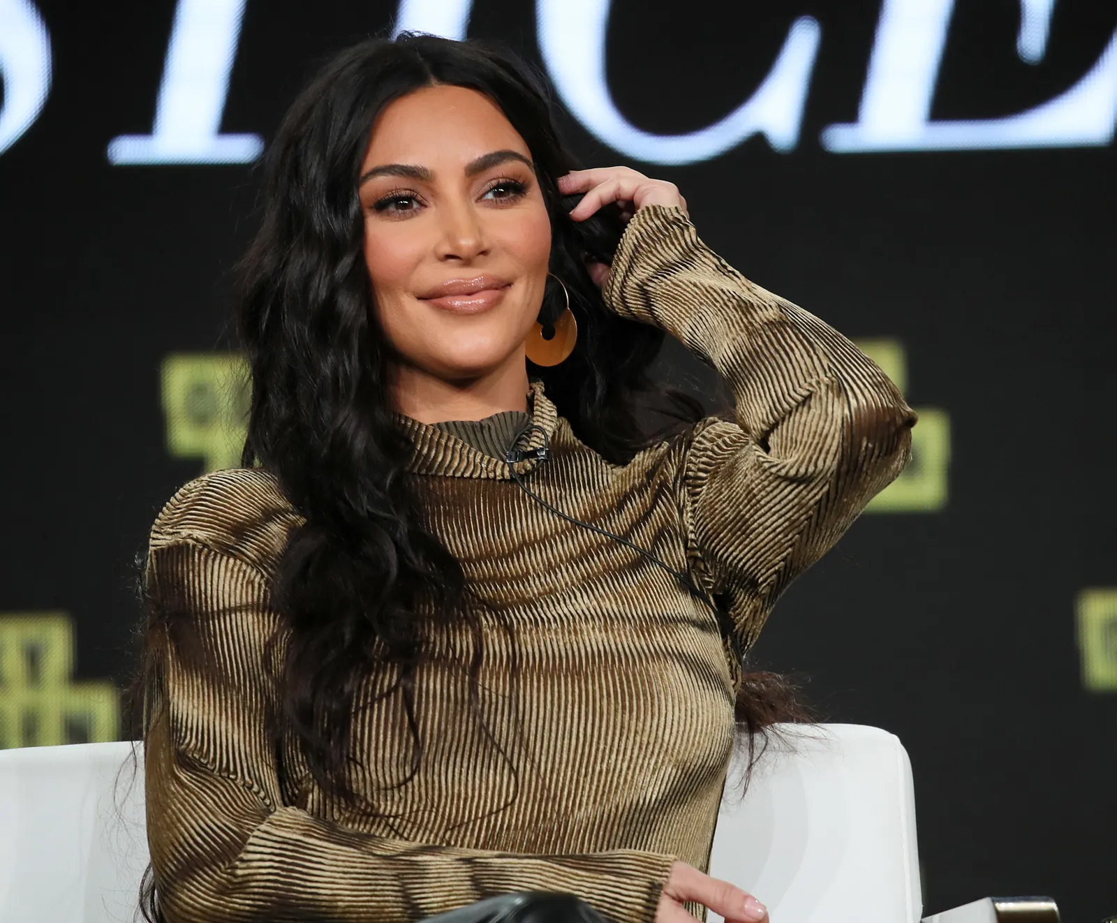 Kim Kardashian : les internautes déconcertés par sa tenue au MET Gala "Elle a l’air de souffrir"