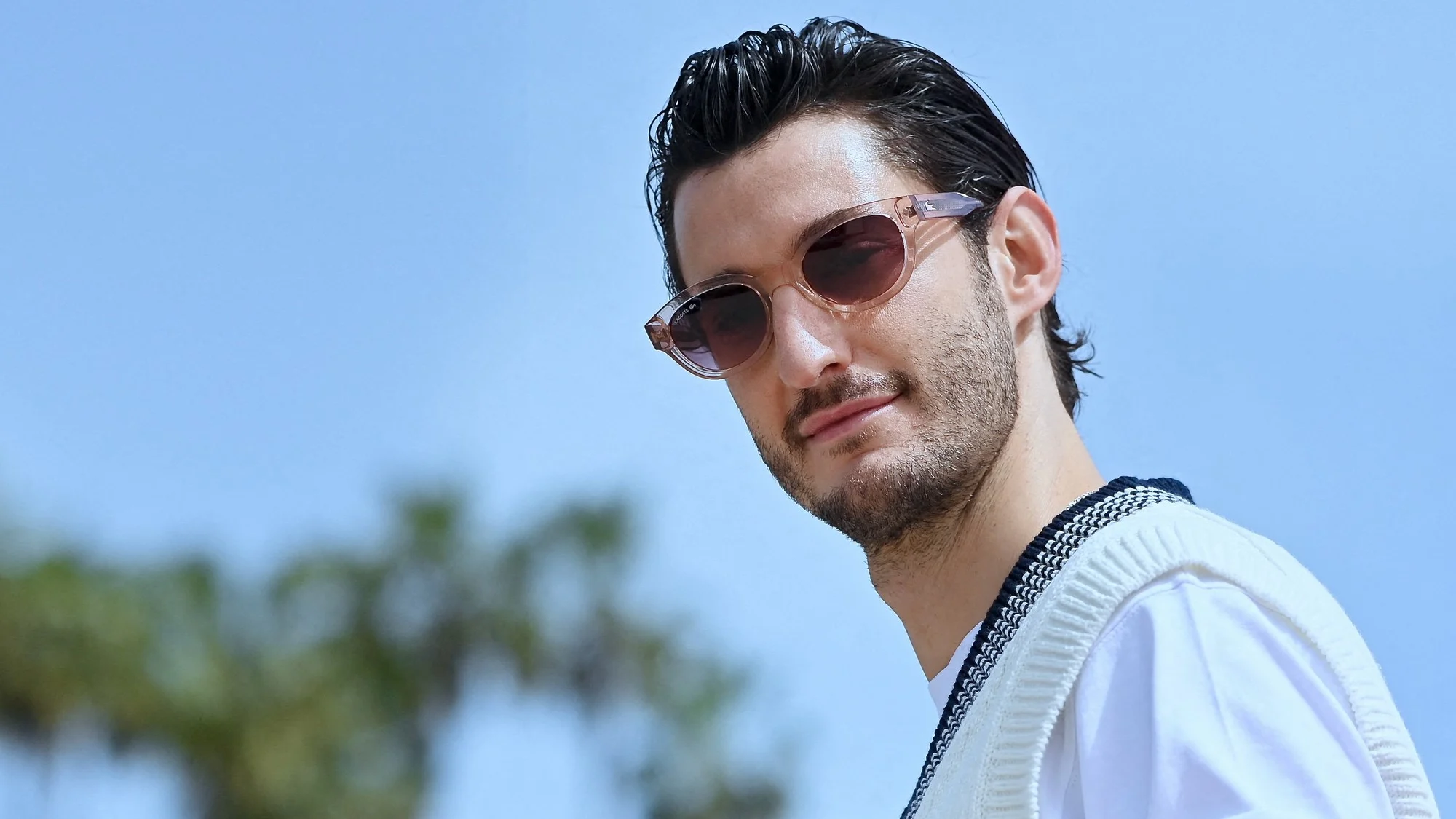 Pierre Niney &quot;persécuté&quot; sur un tournage : &quot;J'étais leur souffre-douleur&quot;