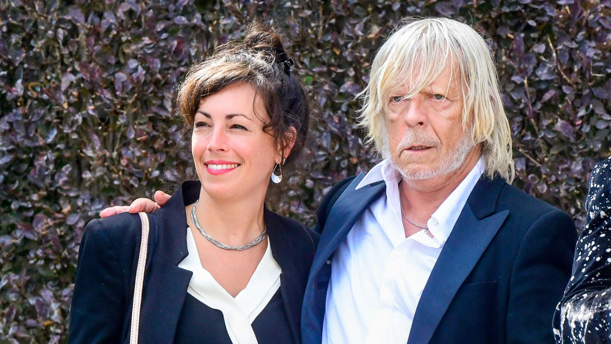 Renaud Face Une Nouvelle Addiction Son pouse Cerise Lui Fait la 