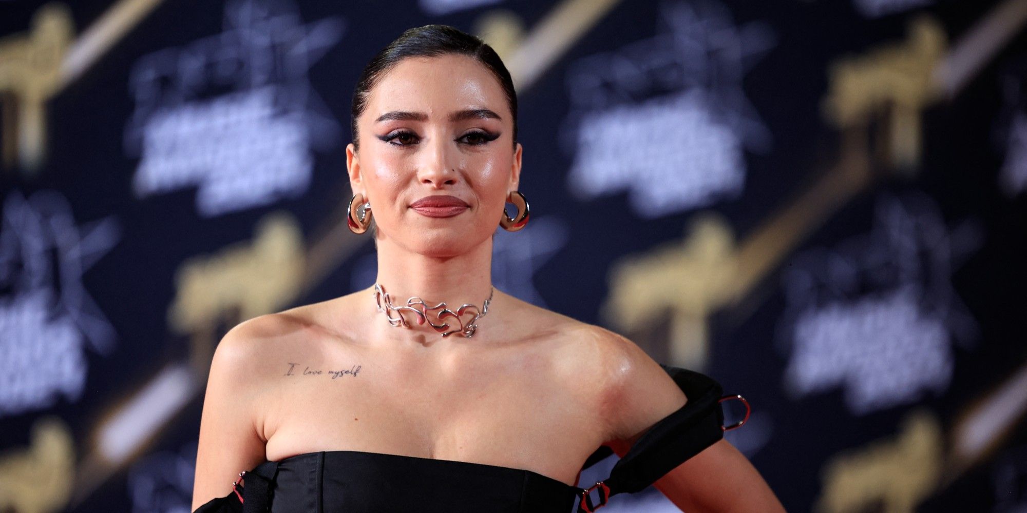 Lénie (Danse avec les stars) en couple avec un rappeur ? Ce baiser qui semble confirmer les rumeurs !