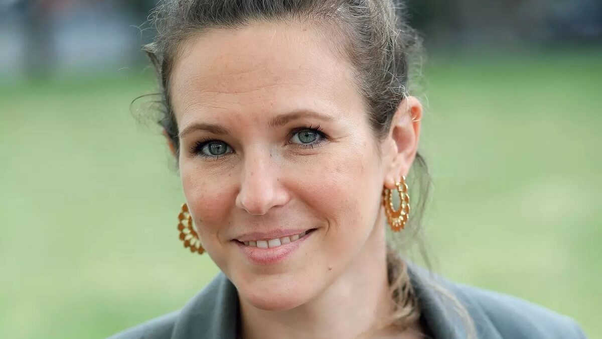 Lorie Pester : ses tendres confidences sur sa famille recomposée avec Yann Dernaucourt