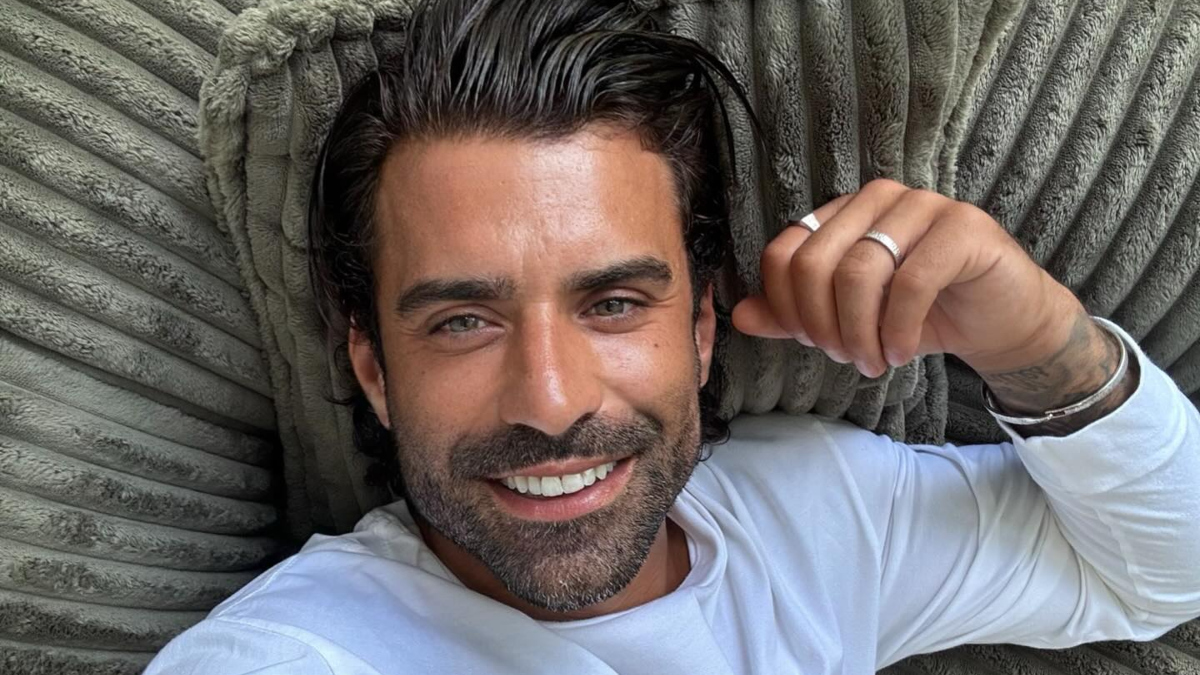Vincent Queijo en voyage en Indonésie &quot;accompagné d’une personne exceptionnelle&quot;