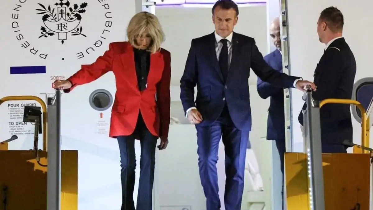 Emmanuel Macron giflé par Brigitte Macron ? Il sort du silence : "C’est un peu n’importe quoi"