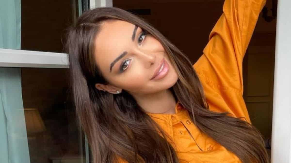 Nabilla Vergara : sa folle ressemblance avec sa grand-mère Livia à 35 ans