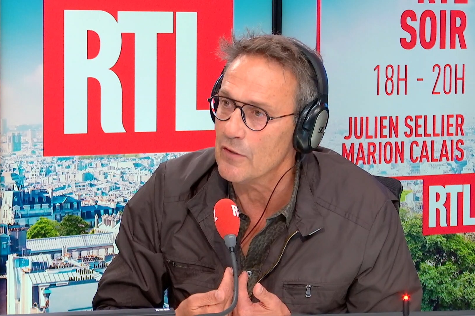 Anne-Sophie Lapix rejoint le groupe M6 : Julien Courbet a peur pour sa place