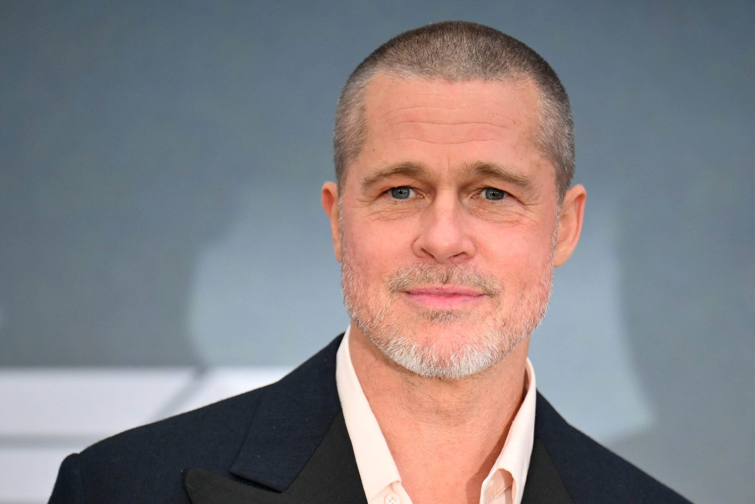 Brad Pitt évoque son passage aux Alcooliques Anonymes : &quot;J'avais besoin de me réveiller&quot;