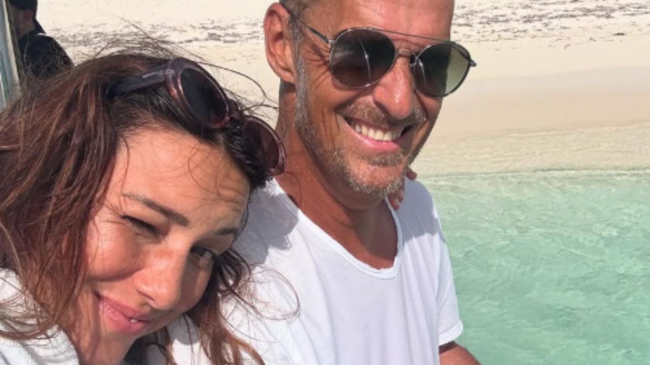 Delphine Wespiser et son ex Roger à nouveau en couple ? La vraie raison de leur voyage dévoilée