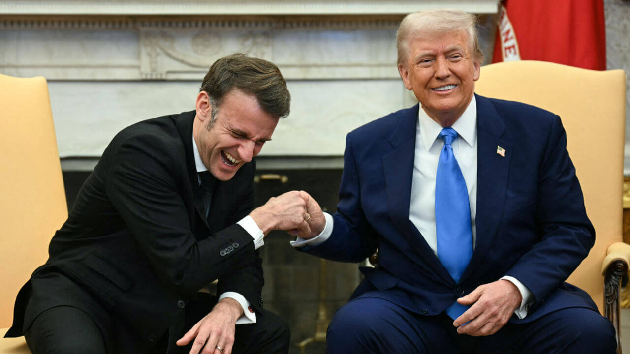 Emmanuel Macron giflé par Brigitte Macron ? Donald Trump s’en mêle et y va de son conseil moqueur…