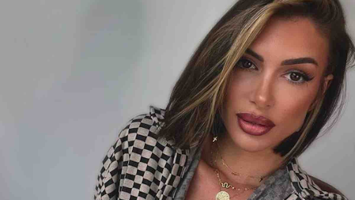 Maeva Martinez évoque son enfance douloureuse : &quot;On a été à la rue&quot;