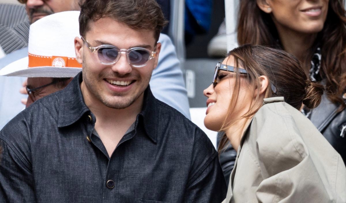 Antoine Dupont critiqué sur sa présence lors d’événements mondains avec Iris Mittenaere, il réplique