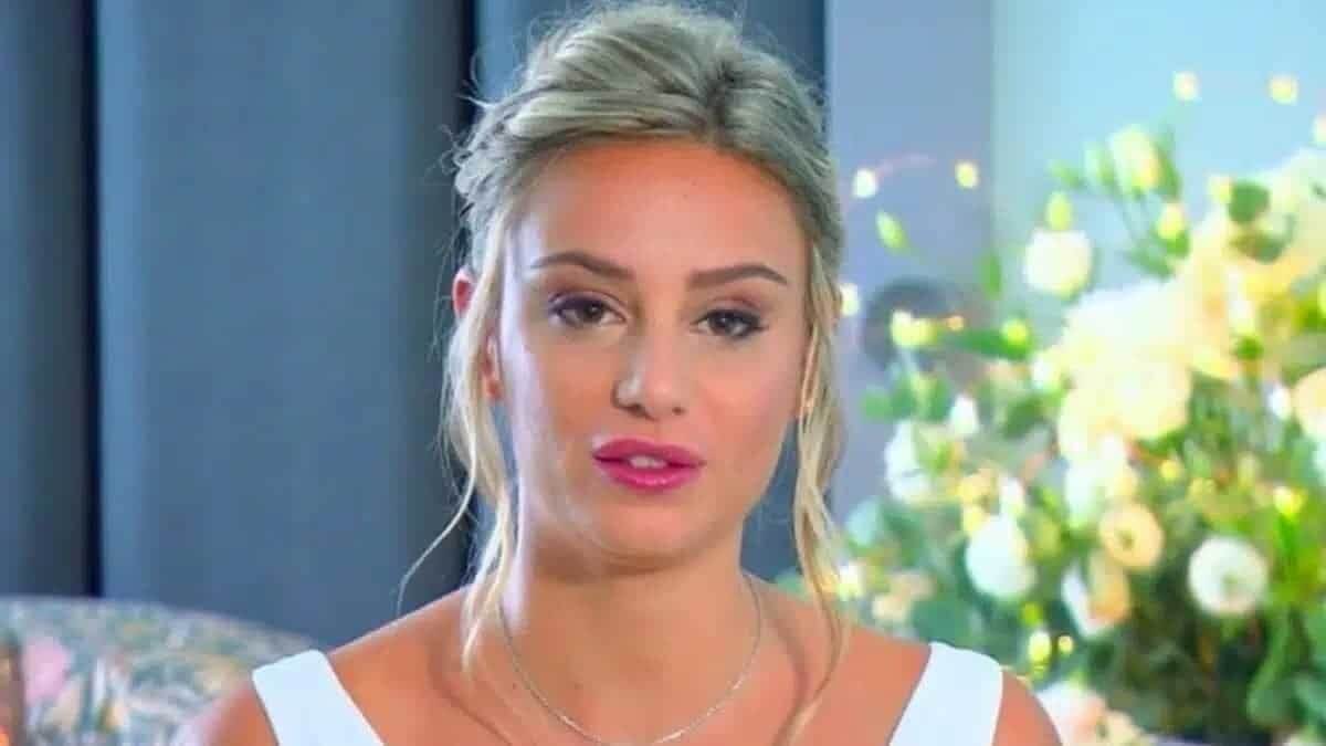 Alicia (Mariés au premier regard) tourne la page et vend sa robe de mariée : le prix dévoilé !