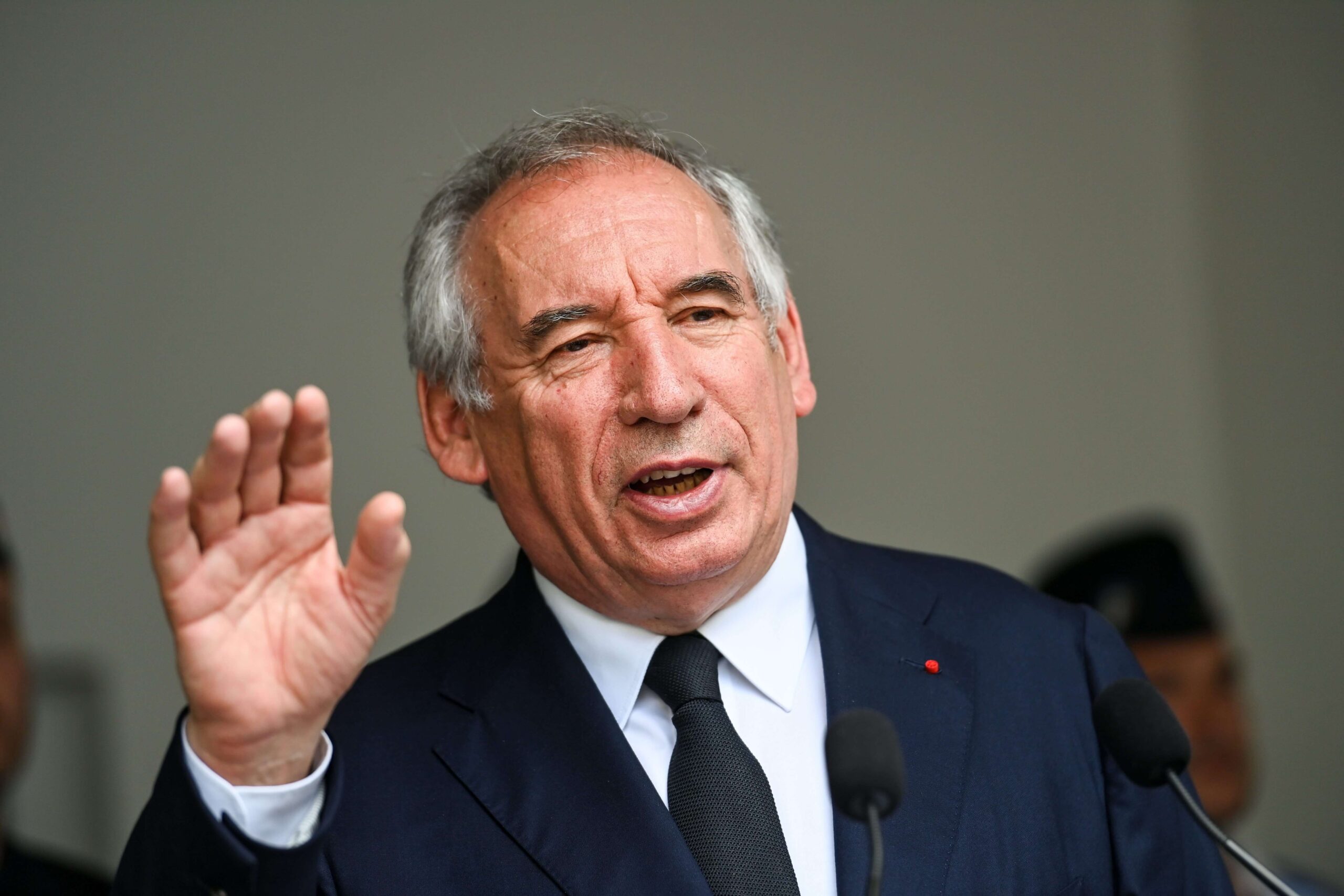 François Bayrou : les critiques sévères d’une célèbre animatrice après ses annonces &quot;Je reste polie…&quot;