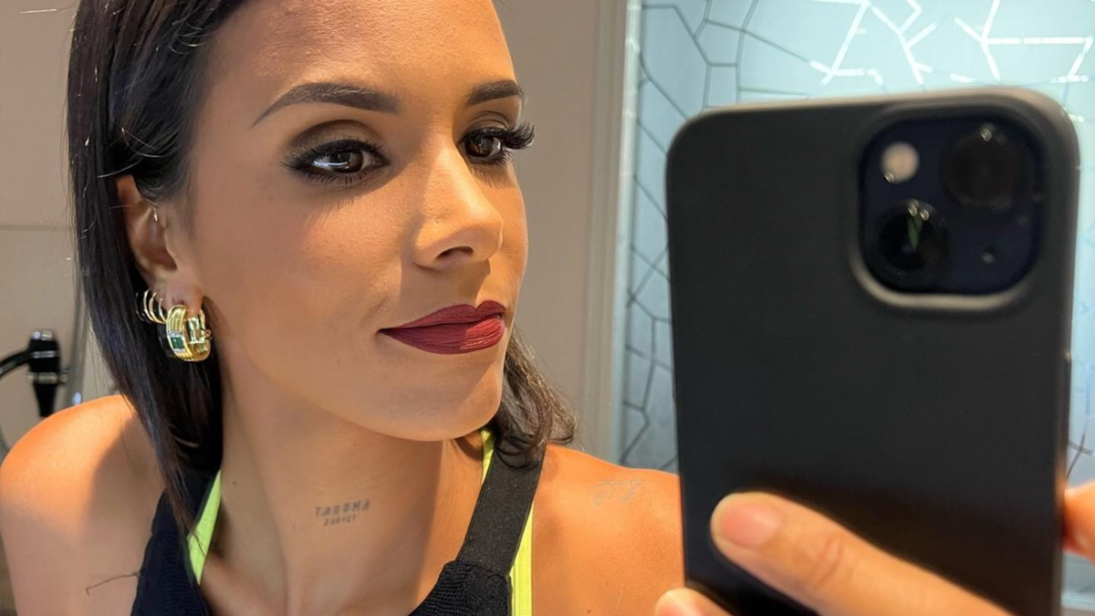 Shy’m se confie sur son rôle de mère célibataire : &quot;J'arrive à tenir grâce au...&quot;