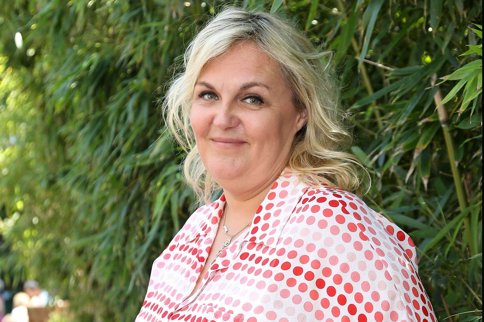 Mariés au premier regard : Valérie Damidot cash sur l’émission de M6, &quot;Tu as envie de crever de rire…&quot;
