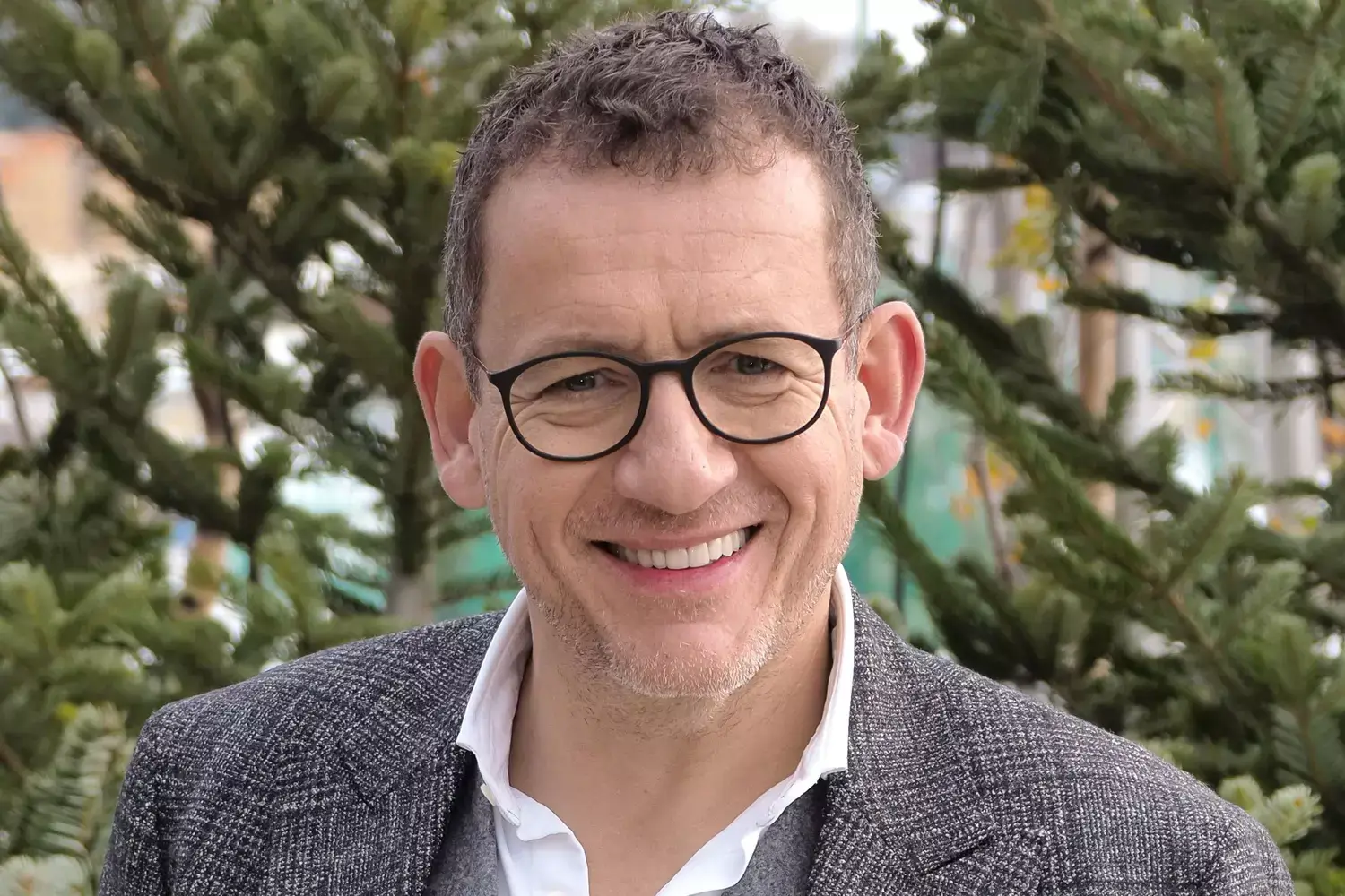 Dany Boon séparé de Laurence Arné et à nouveau en couple ? Ce cliché de l’acteur avec &quot;sa jolie conjointe&quot;
