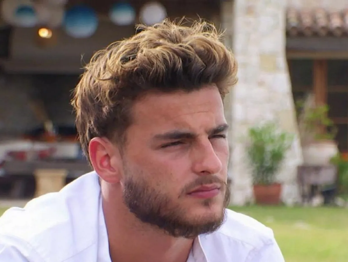 Simon Castaldi en conflit avec sa mère à cause de la télé-réalité ? &quot;Toujours les mêmes débats&quot;