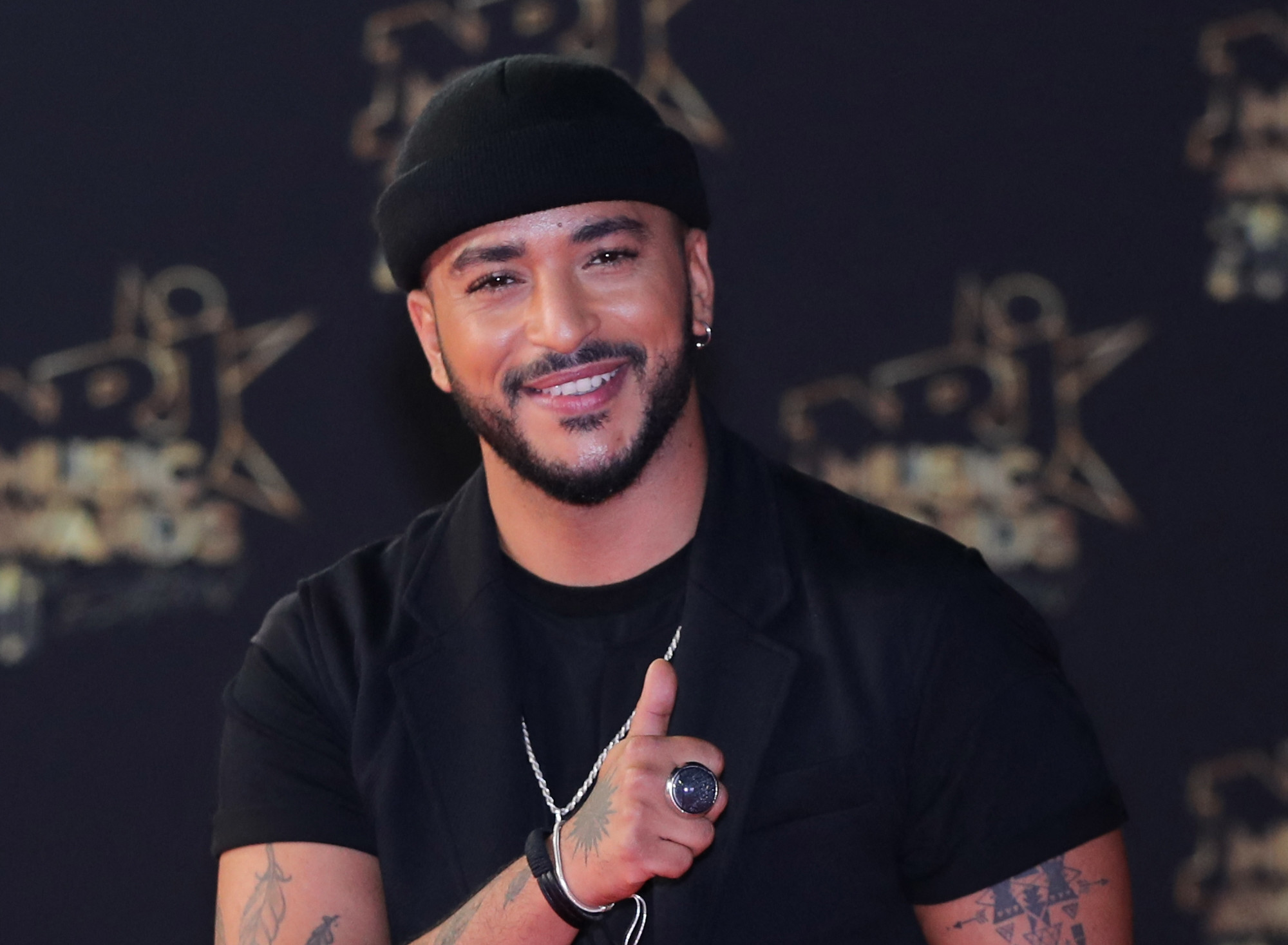 Slimane fait une grande annonce après le scandale : "Pour la première fois..."