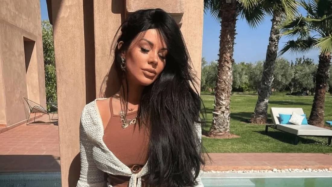 Laura Lempika en couple sur le tournage des Cinquante ? &quot;On a un petit truc&quot;