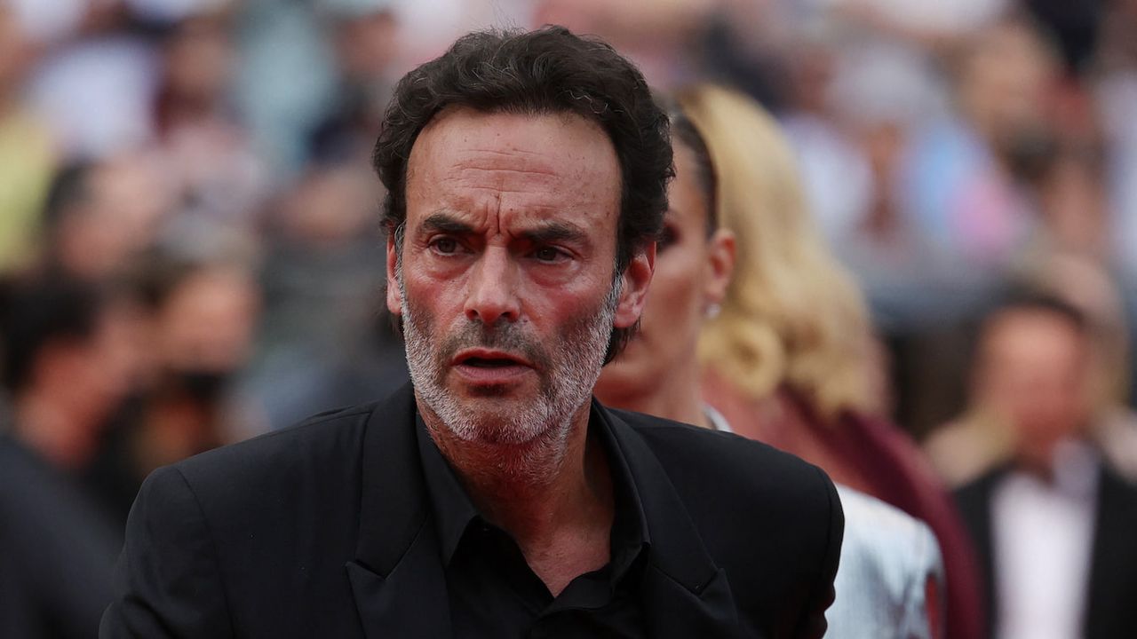 Anthony Delon absent de l’hommage à son père, il s’explique : &quot;Je ne trouvais pas ça normal&quot;