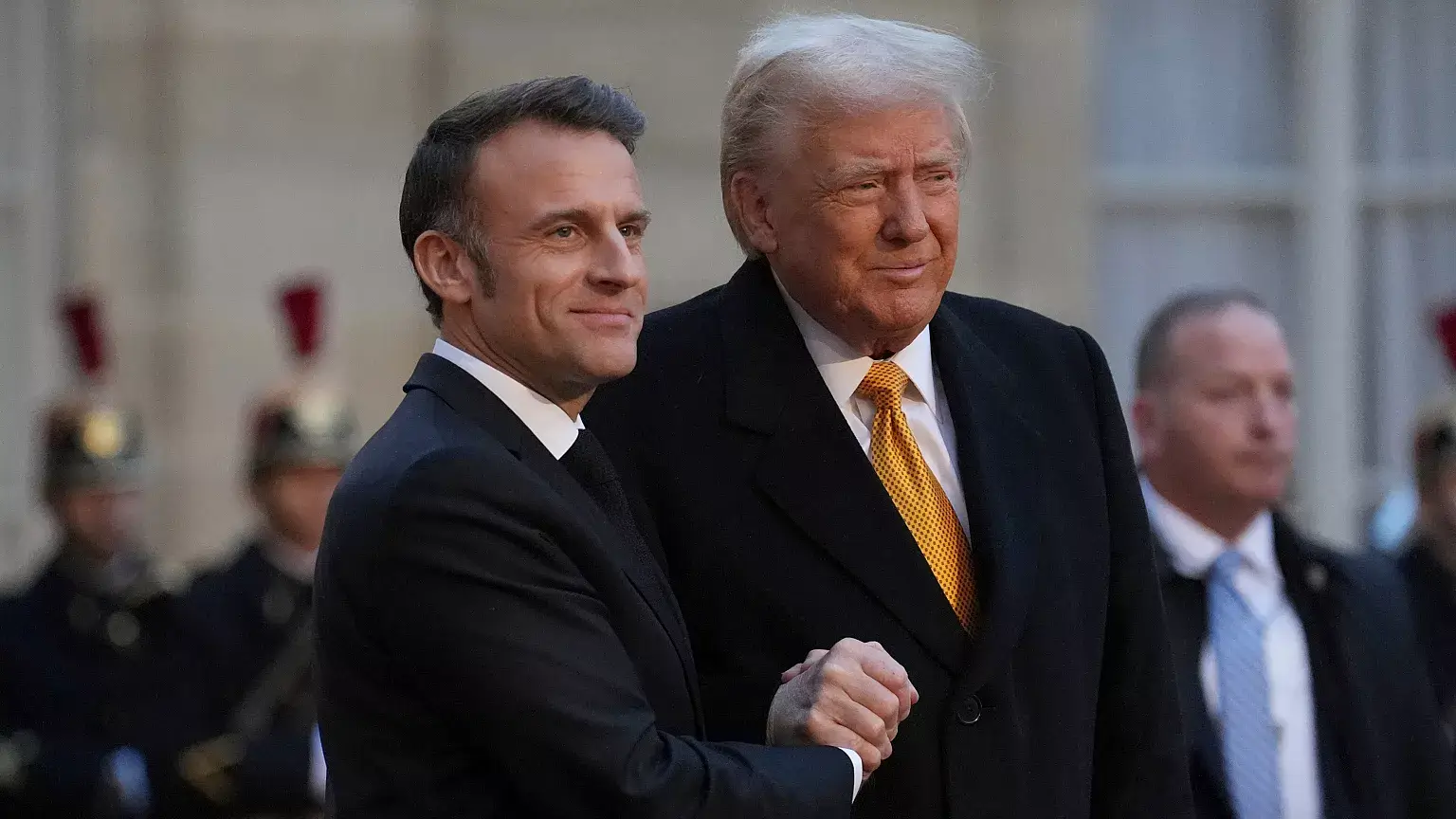 Brigitte Macron et la rumeur transphobe : Donald Trump appelé à l’aide ?