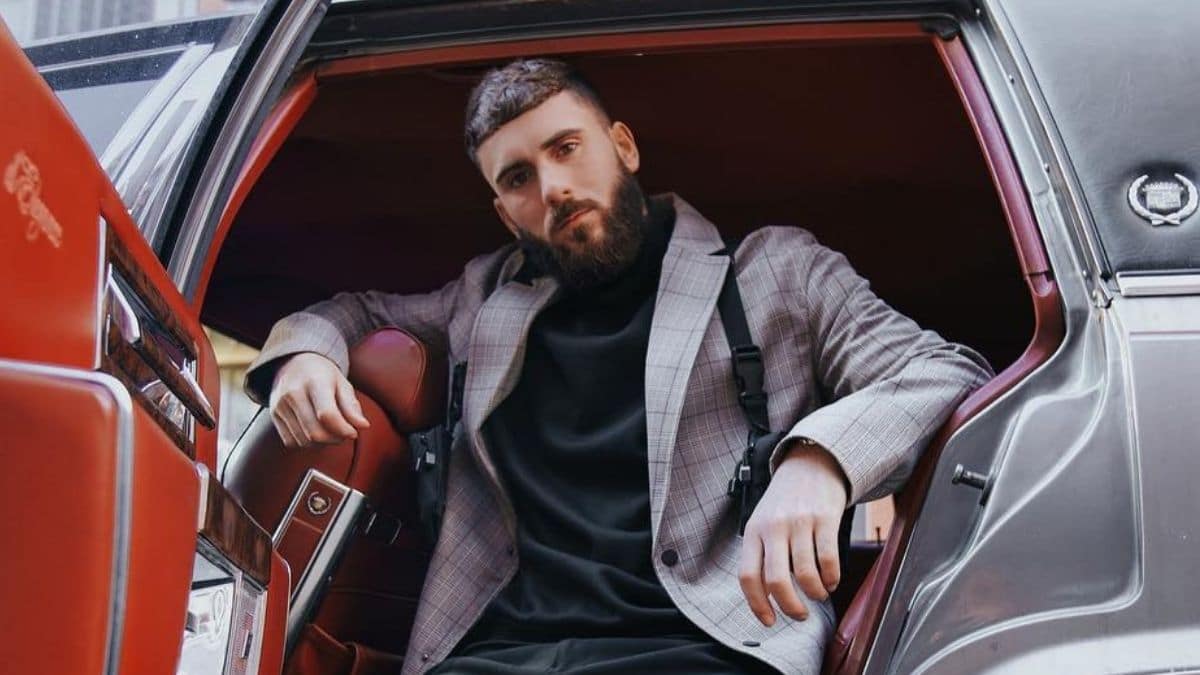 Illan Castronovo se lance dans le stand-up : son premier sketch reçoit un accueil mitigé
