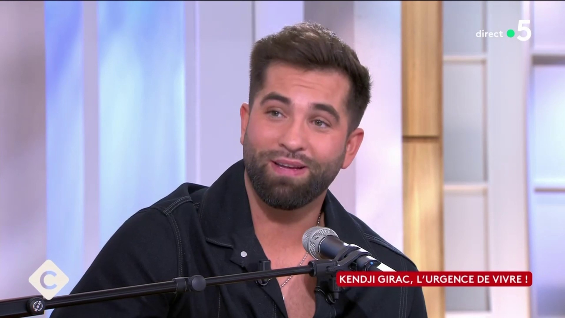 Kendji Girac : des vacances sous tension ? Cette présence qui intrigue…