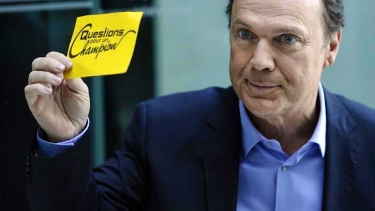 Julien Lepers cash sur la suppression de &quot;Questions pour un champion&quot; en semaine : &quot;Ça me fait de la peine&quot;