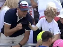 US Open : le millionnaire polonais qui a arraché la casquette à un enfant s’explique...