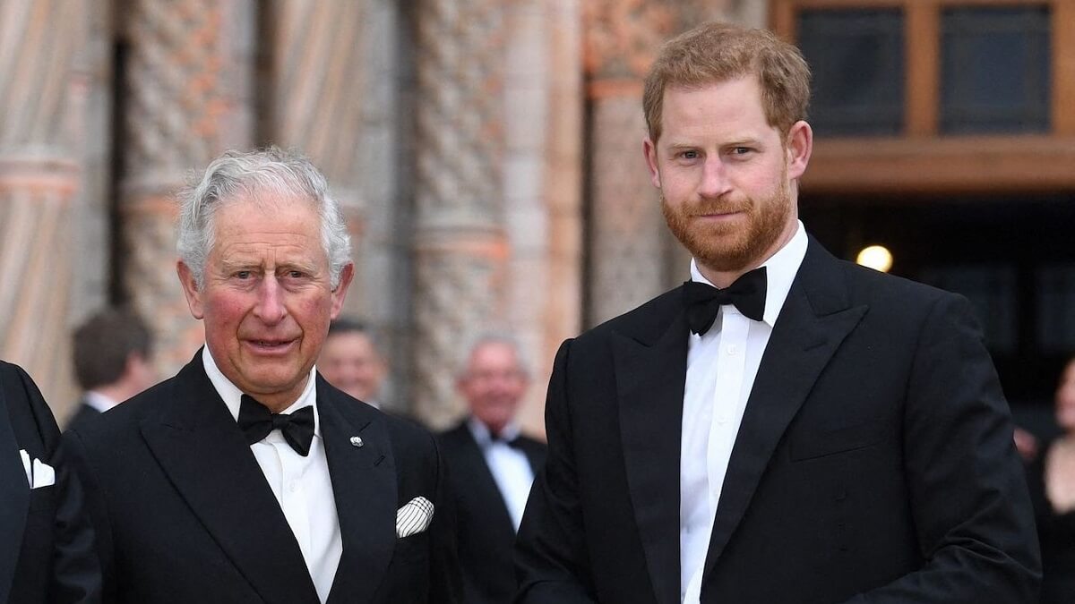 Charles III plus irrité par le prince William que par le prince Harry ?