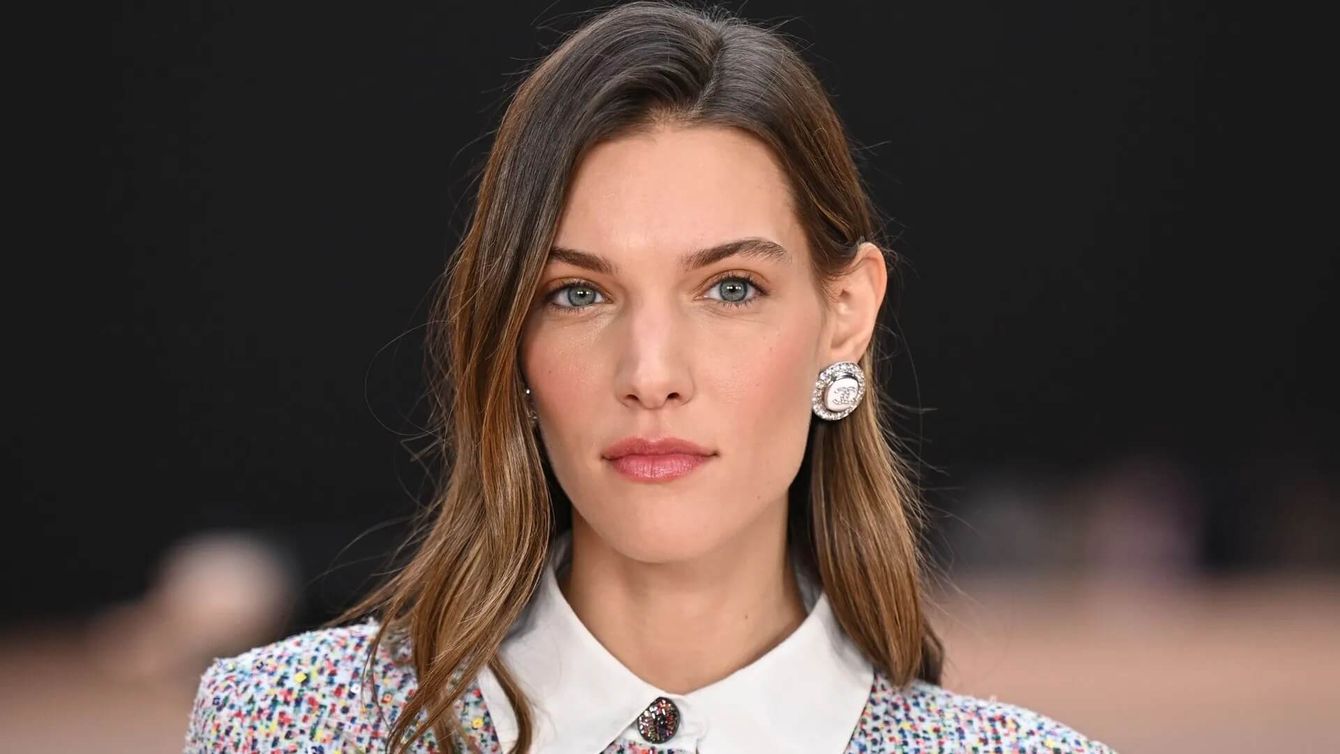 Charlotte Cardin évoque son embarras lors de la cérémonie du Ballon d’Or : &quot;Un grand moment de solitude&quot;