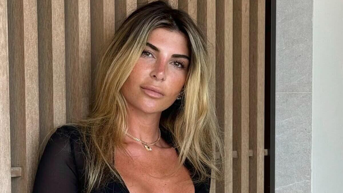 Melanight évoque ses débuts dans la télé-réalité : &quot;On touchait moins qu'un SMIC&quot;