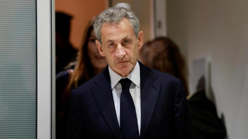 Nicolas Sarkozy condamné à cinq ans de prison : ses déboires judiciaires racontés d'une série Netflix ?