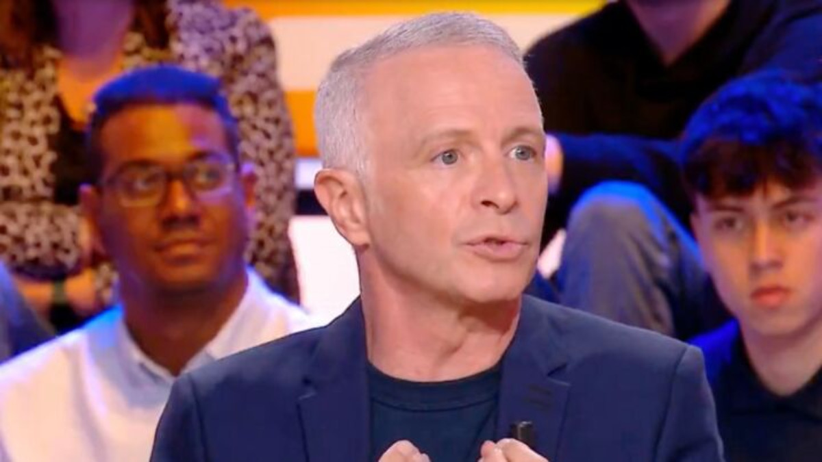 Samuel Étienne sans filtre sur l’animateur de W9 : &quot;Je n’aime pas le Cyril Hanouna qu’il est devenu&quot;