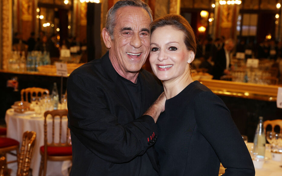 Thierry Ardisson : des indésirables à ses obsèques ? Audrey Crespo-Mara évoque &quot;ceux qui s'invitent…&quot;