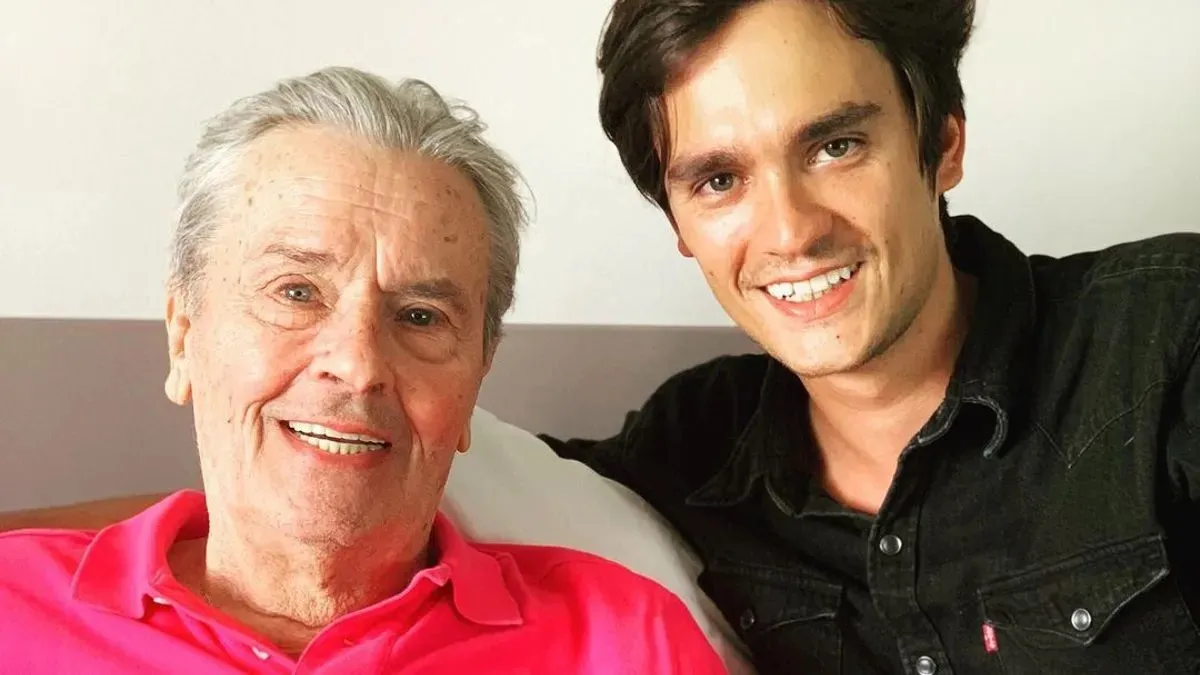 Alain-Fabien Delon attaque son frère et sa sœur en justice : une jalousie maladive ?